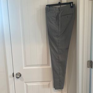 Perry Ellis slim fit 31 X 30 light gray dress pants.